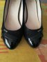 Черни обувки , снимка 1 - Дамски обувки на ток - 24579219