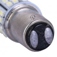 Габаритна крушка 12V с две светлини бели с 64 SMD LED, габарити с изместен център, снимка 5 - Аксесоари и консумативи - 18638089