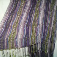 Атрактивен копринен шал с ламена нишка, снимка 1 - Шалове - 14315935