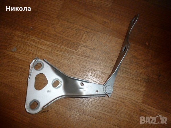 Панта за преден капак дясна Опел Зафира, снимка 1