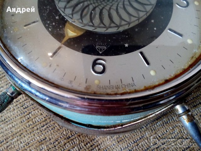 Стар часовник/будилник SHANGHAI CHINA, снимка 3 - Антикварни и старинни предмети - 17622778