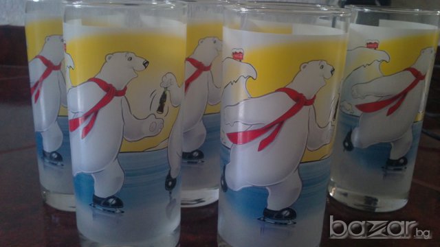 чаши за кока-кола