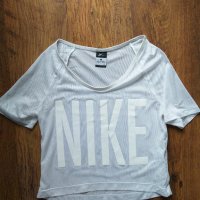Nike - страхотна дамска  тениска, снимка 4 - Тениски - 25279771
