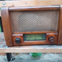 Радио ДРУЖБА  55-2 1950г., снимка 1 - Радиокасетофони, транзистори - 25145710