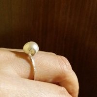 Среб.пръстен-с бяла перла-проба-925. Закупен от Италия., снимка 4 - Пръстени - 21741145