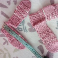 Детски ръчно плетени ръкавици, снимка 6 - Шапки, шалове и ръкавици - 22919447