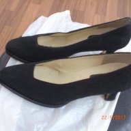 продавам дамски обувки-естествен велур-черни, снимка 2 - Дамски ежедневни обувки - 18608820