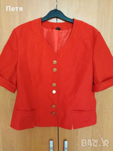 Червено сако, снимка 1