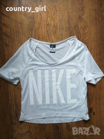 Nike - страхотна дамска  тениска, снимка 4 - Тениски - 25279771