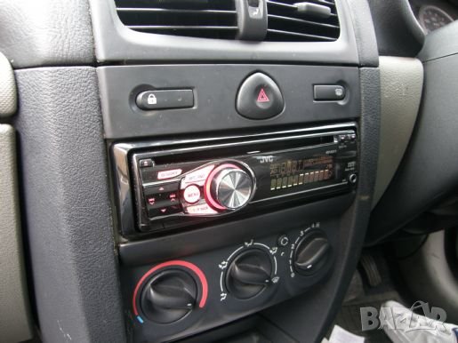 Радио CD player за кола JVC KD-R303 4x50W С AUX 