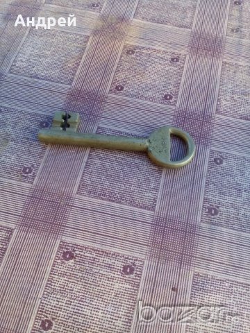 Старинен бронзов ключ, снимка 5 - Антикварни и старинни предмети - 19494997