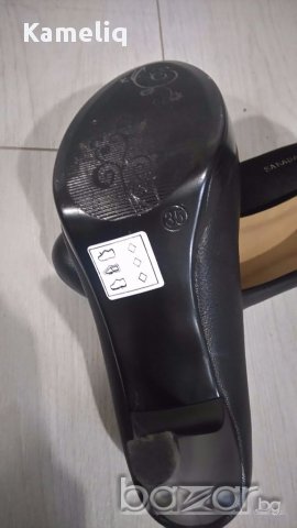 Чисто нови Черни обувки със златиста панделка, снимка 3 - Дамски обувки на ток - 18050594