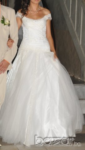 дизайнерска булченска рокля и аксесоари, снимка 14 - Рокли - 6873652