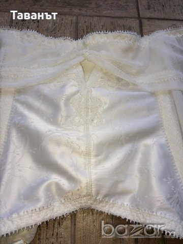 Луксозен корсет Triumph, снимка 2 - Бельо - 18218920