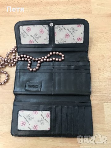 Портфейл, снимка 4 - Портфейли, портмонета - 23781777