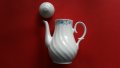 Красив Стар Ретро Чайник от Качествен Български Порцелан, снимка 1 - Антикварни и старинни предмети - 18337796