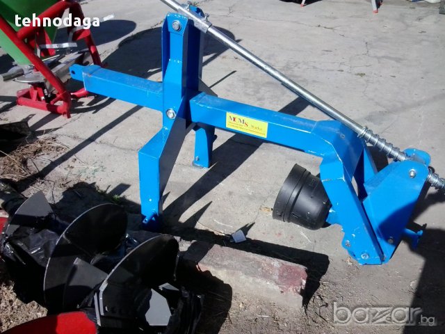 Ямокопател , ямкокопател , свредел , кардан ,трактор ( Полша) , снимка 3 - Селскостопанска техника - 11955561