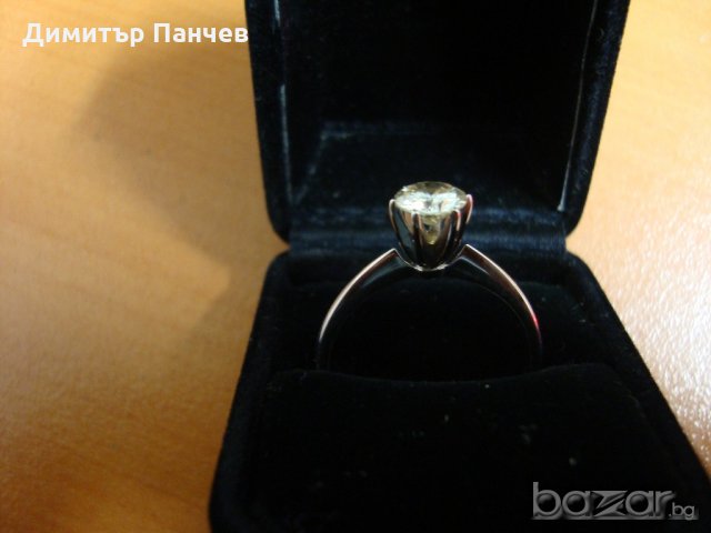 Дамски пръстен с диамант, снимка 6 - Пръстени - 19789082