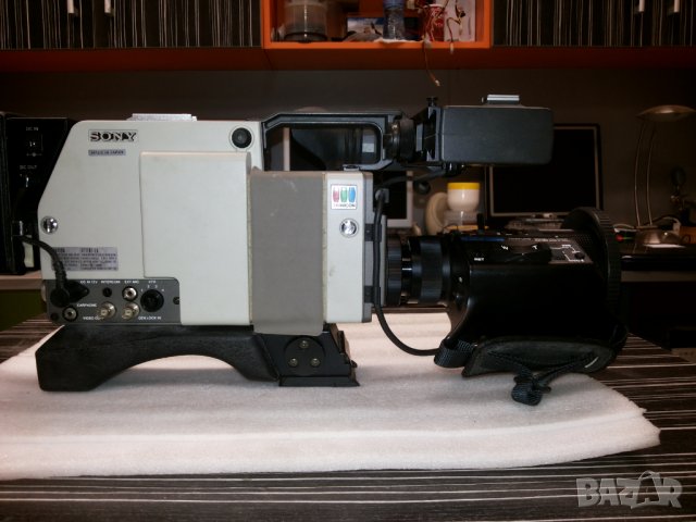 Видеокамера SONY DXC-1820P, снимка 2 - Камери - 23656871