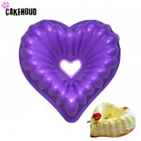 Релефно сърце с дупка средна силиконова форма за кекс желе и др десерти, снимка 1 - Форми - 21366877