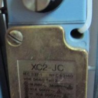 Френски Краен изключвател  с ляво и дясно действие XC2 JC Telemecanique France превключвател, снимка 1 - Други машини и части - 11327748