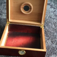 махагонова кутия за пури (има хумидор), снимка 2 - Антикварни и старинни предмети - 25675449