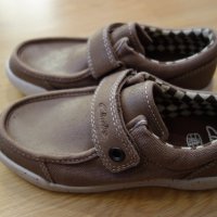 нови обувки Clarks, 29ти номер, снимка 1 - Детски маратонки - 18676403