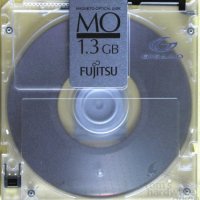 Магнито-оптични дисков - презапис на данни към флаш памет - Magneto-optical disk, MO disk, MO Drive, снимка 2 - Друго - 22623843
