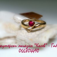 златен пръстен с рубин - 1.93 грама/размер №52 , снимка 1 - Пръстени - 25074827