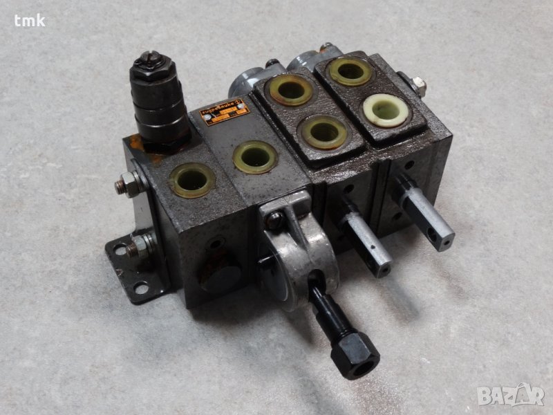Хидравличен разпределител 348ПК4, снимка 1
