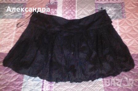 Две еднакви полички - бяла и черна, снимка 5 - Поли - 21891001