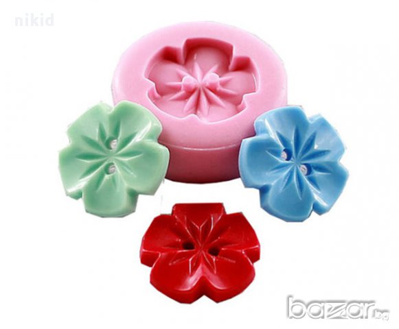 мини цвете копче с дупки силиконова форма молд украса декор торта фондан шоколад и др