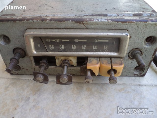 Старо лампово радио за кола, автомобил, ГДР, снимка 2 - Антикварни и старинни предмети - 18121664