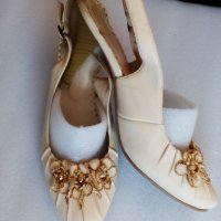 Дамски обувки, снимка 1 - Дамски ежедневни обувки - 21705445
