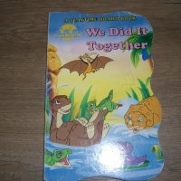 Английска книжка We did it together, снимка 1 - Детски книжки - 20852743