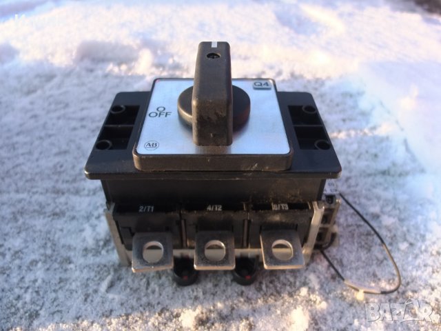 Продавам ключове , снимка 2 - Ключове, контакти, щепсели - 23823045