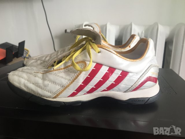 кожени футболни обувки Adidas Predator Absolado PS TRX TF J, снимка 1 - Детски маратонки - 22930579