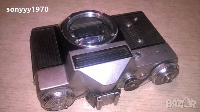 zenit-e made in ussr-ретро фотоапарат-без обектив, снимка 3 - Фотоапарати - 25386691