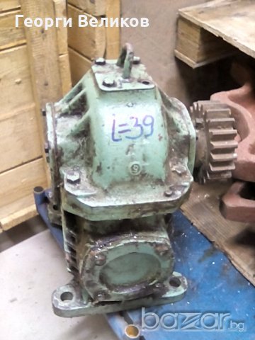 Редуктори,люнети,патронници,струг.нож.райбери, снимка 3 - Части - 18340953