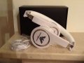 нови бели слушалки Emporio Armani оригинал, снимка 11