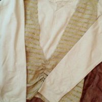 Ефектна блуза, снимка 2 - Блузи с дълъг ръкав и пуловери - 22946694