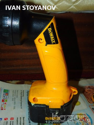 продавам фенер Dewalt 12v, снимка 3 - Други машини и части - 17983006