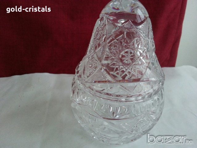 кристална купа с капак , снимка 2 - Антикварни и старинни предмети - 19785606