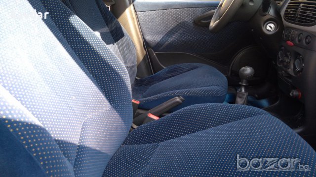 фиат пунто 1.2 16 в 80 коня, снимка 3 - Автомобили и джипове - 17364367