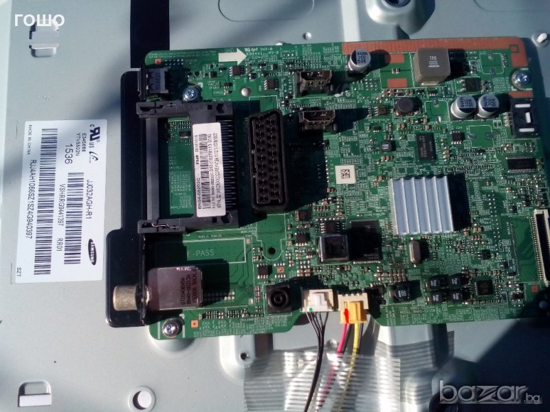 SAMSUNG UE32j4000aw  счупен панел, снимка 1