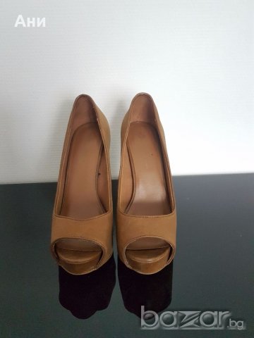 Бежови обувки Bershka 39 номер, снимка 2 - Дамски обувки на ток - 18610496