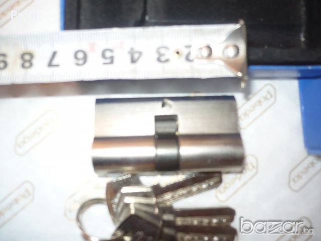 секретен патрон с 3 ключа, снимка 1 - Дограми - 15749511
