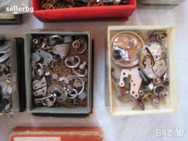 Части за стари ръчни часовници, снимка 8 - Антикварни и старинни предмети - 19592030