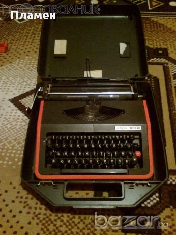 Пишеща машина, снимка 3 - Антикварни и старинни предмети - 12713642
