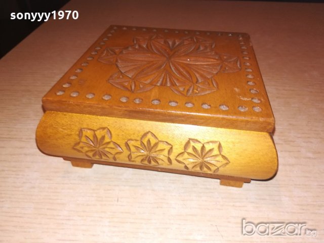 ретро дървена кутия с дърворезба-15х15х7см-внос швеицария, снимка 12 - Колекции - 20121652